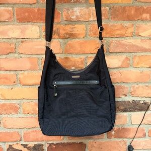 Baggallini All Around Hobo Crossbody~ Black